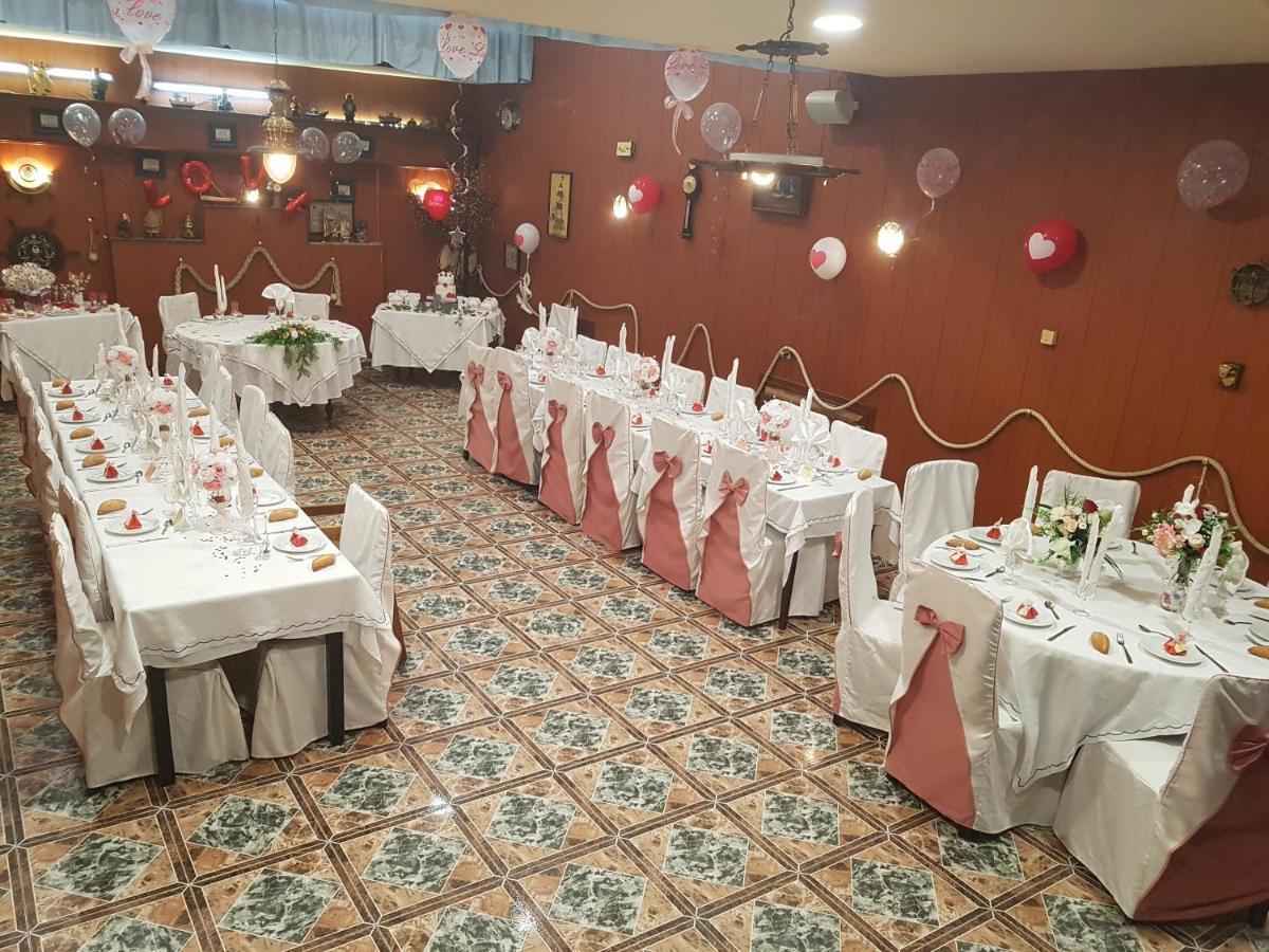 Hostal Milenium Els Monjos Exteriér fotografie